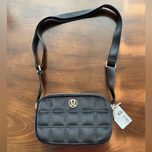 Lululemon Black Crossbody Camera Bag - Quilted velour